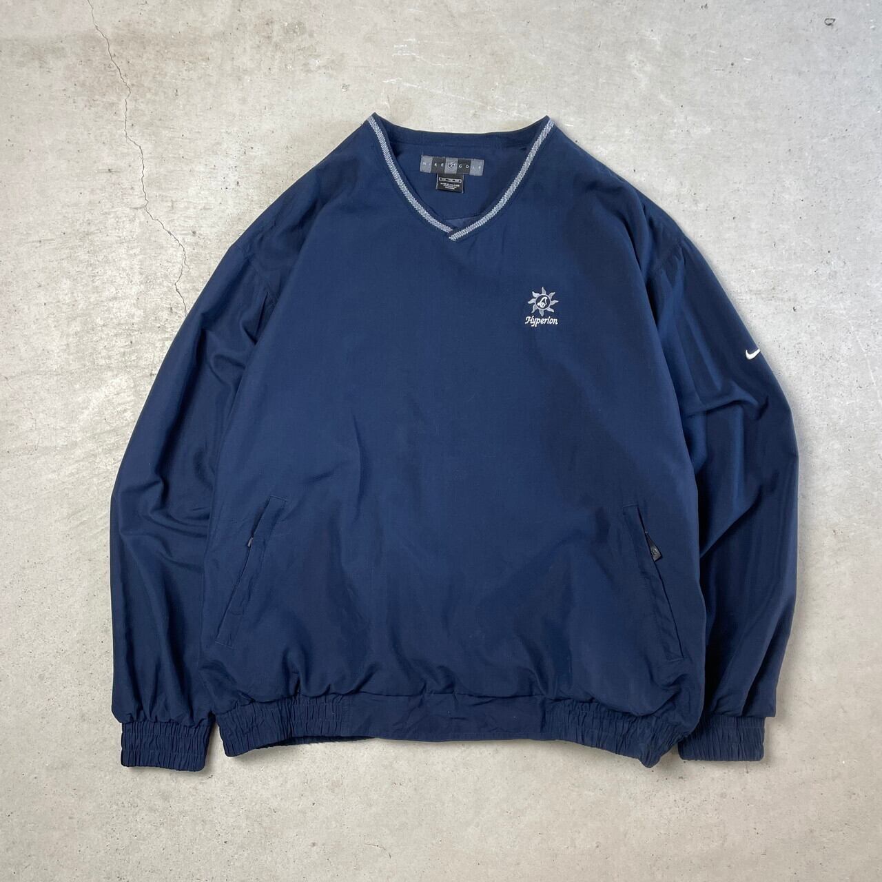 00年代 NIKE GOLF ナイキ ゴルフ Vネック ウォームアッププルオーバー メンズ2XL 古着 00S ビンテージ ヴィンテージ Y2K  袖ロゴスウォッシュ ネイビー 紺色【ナイロンジャケット】 | cave 古着屋【公式】古着通販サイト