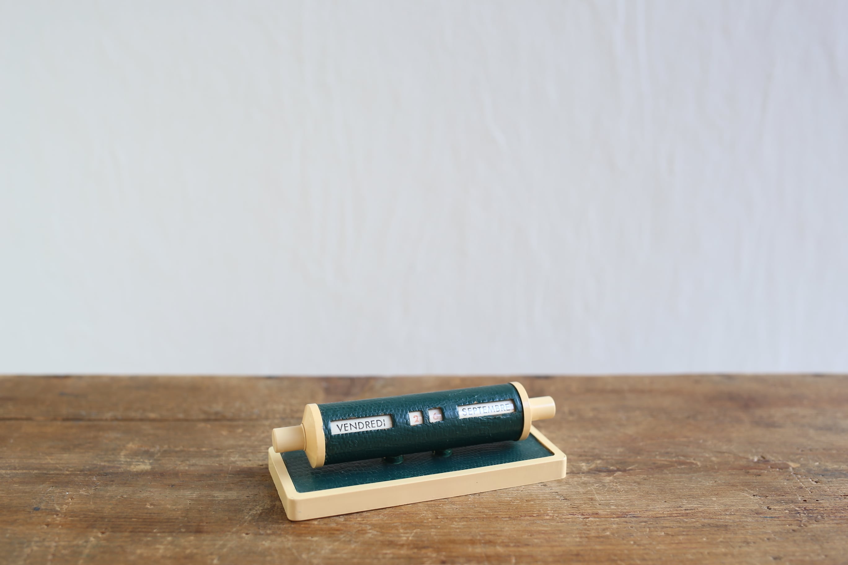 フランス アンティーク ヴィンテージ 万年卓上カレンダー グリーン×アイボリー N-01656