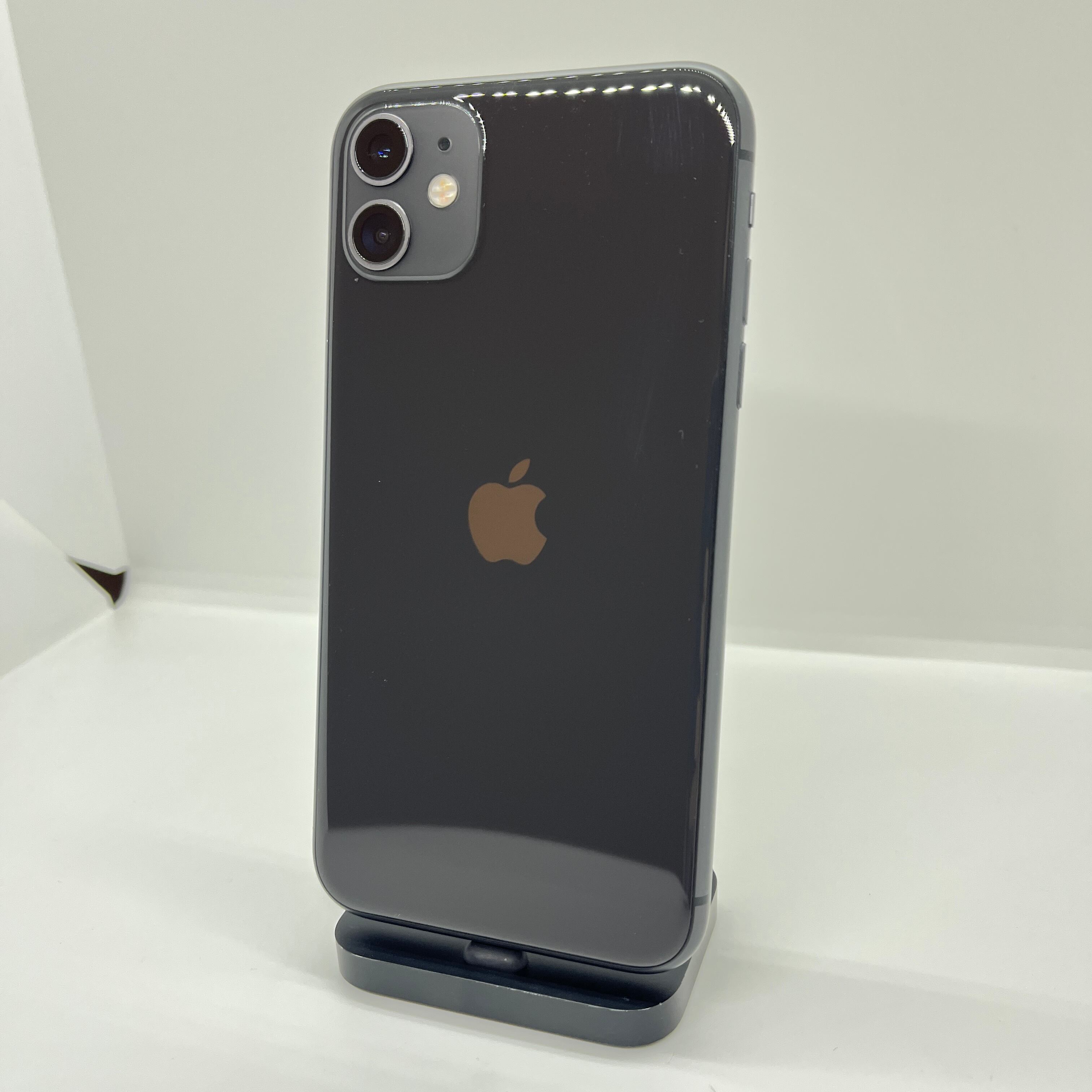 iPhone 11 レッド SIMロック解除済 128GB バッテリー100％ バッテリー最大容量100％】iPhone11 128GB レッド【SIMロック解除済み