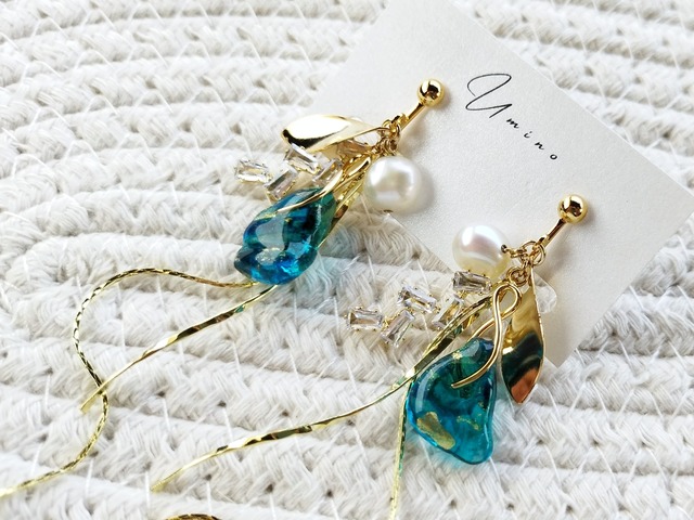 botanical / Earring or Pierce