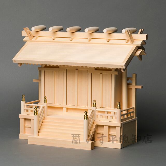 横通三社宮 廻縁屋根 1尺5寸 板戸