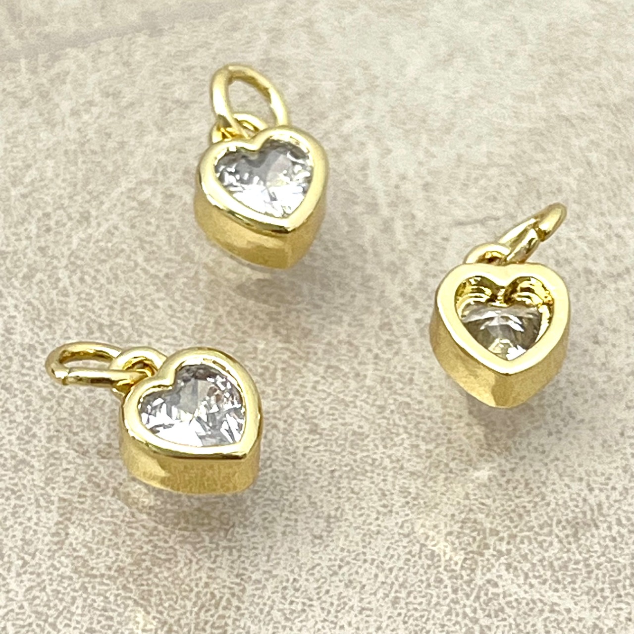 キュービックジルコニア真鍮ハートチャーム /パーツ18kgp