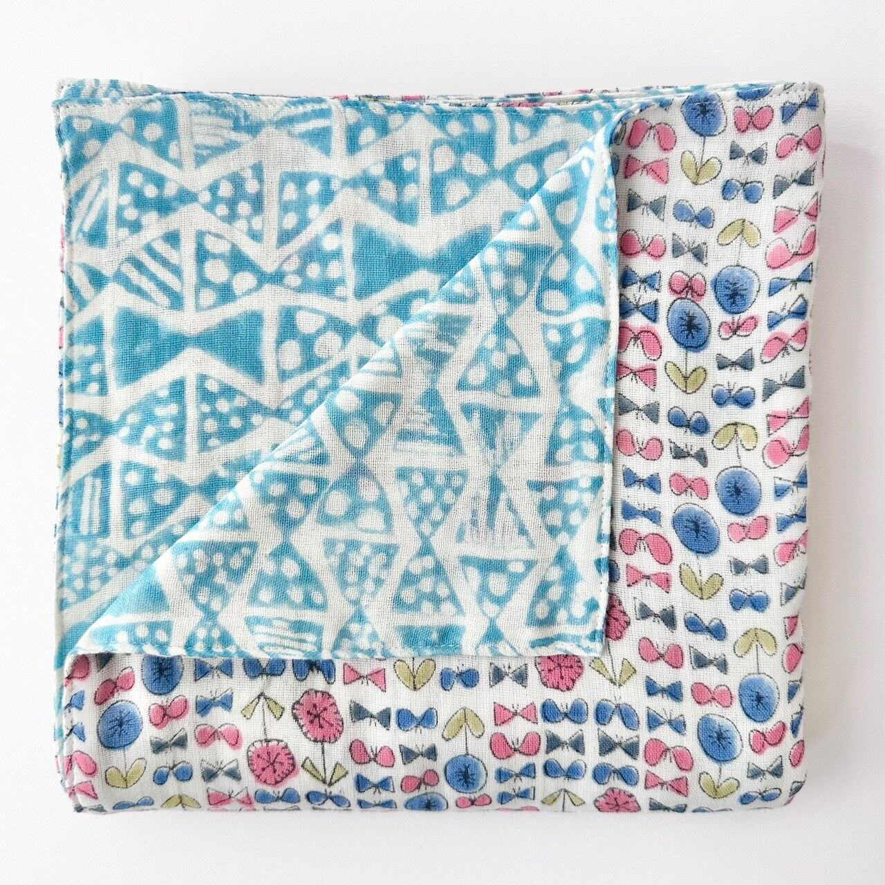 admi ふんわりガーゼケット SunnyDay ブルー × Party ブルー ad10