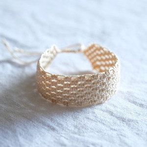 sateto 星野なつみ　Natsumi Hoshino  コットン  まくらめブレスレット　colosseo