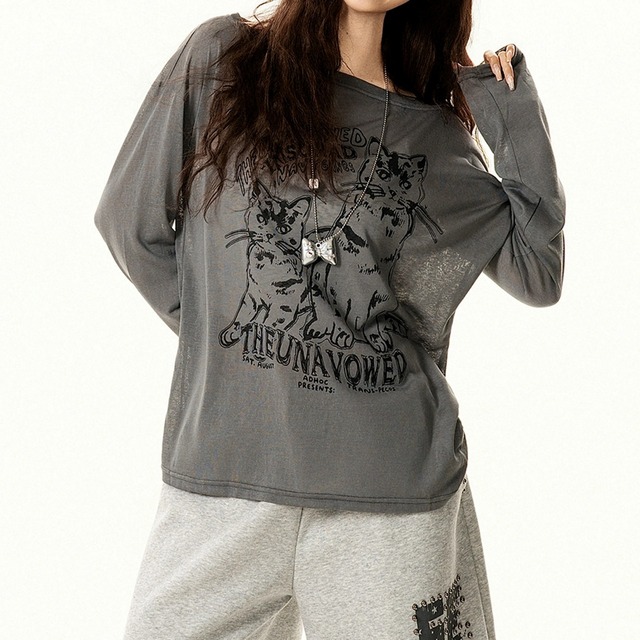 キャットグラフィックボートネックルーズフォルムカットソー 2col   R02580