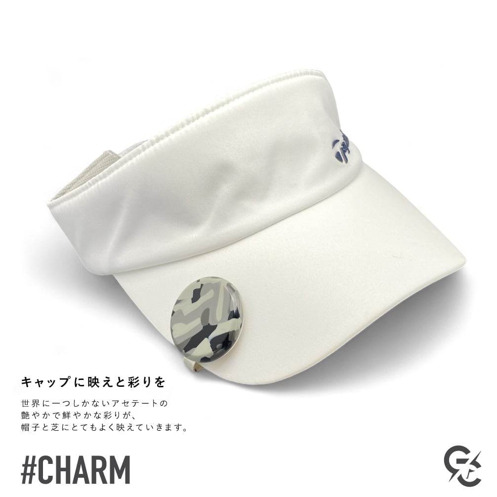 ＃CHARM / モデル名：ソラ（スカイブルー）/帽子と芝に映えるアセテートマーカー