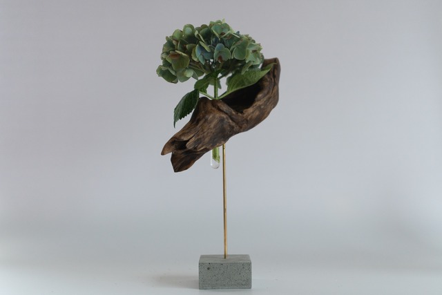 Driftwood flower vase 129 -Cement M -
