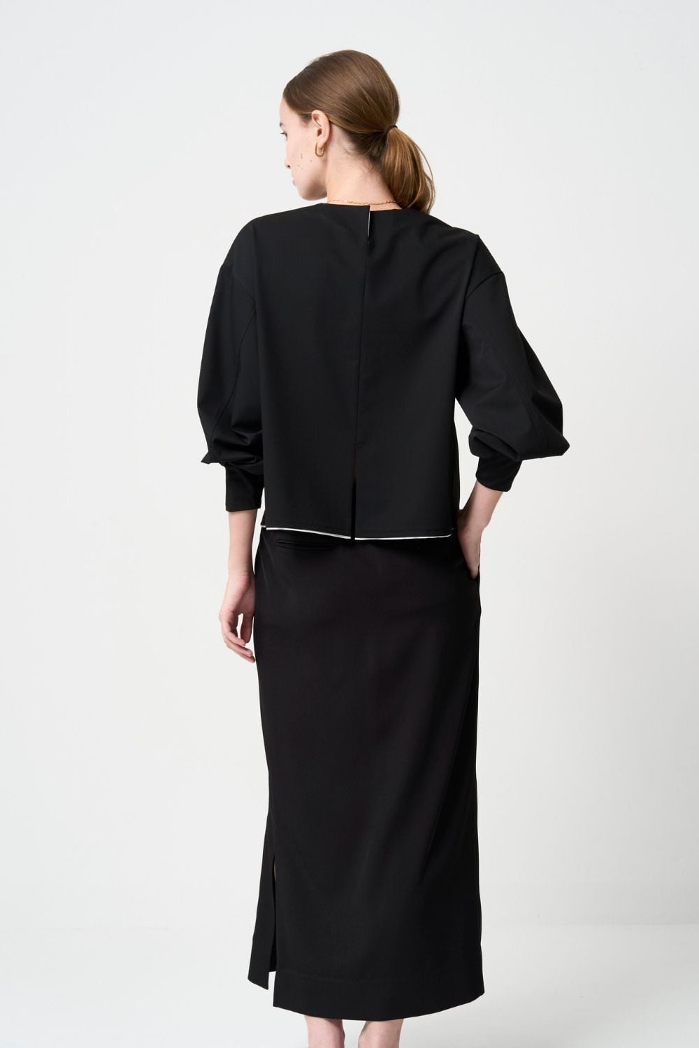 トップス Chiho セール】 レイヤードドロストトップス（オフホワイト/ブラック