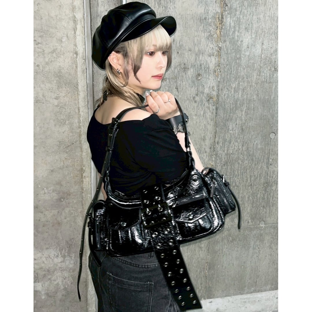 7/7新着】ハトメロングショルダーバッグ | VOLCAN&APHRODITE