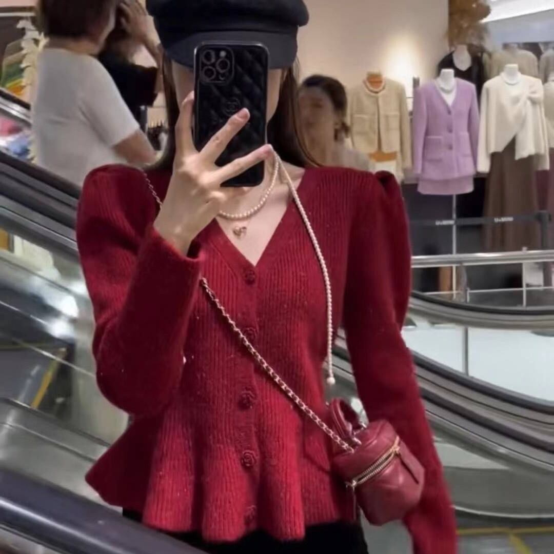 【新作】【送料無料】 2024 新作春服女性のパフスリーブとトレンディなセータージャケット付きフレンチフリルニットカーディガン 0324091686251