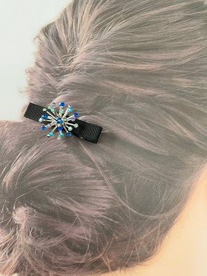 花火　ブルー　ヘアクリップ　