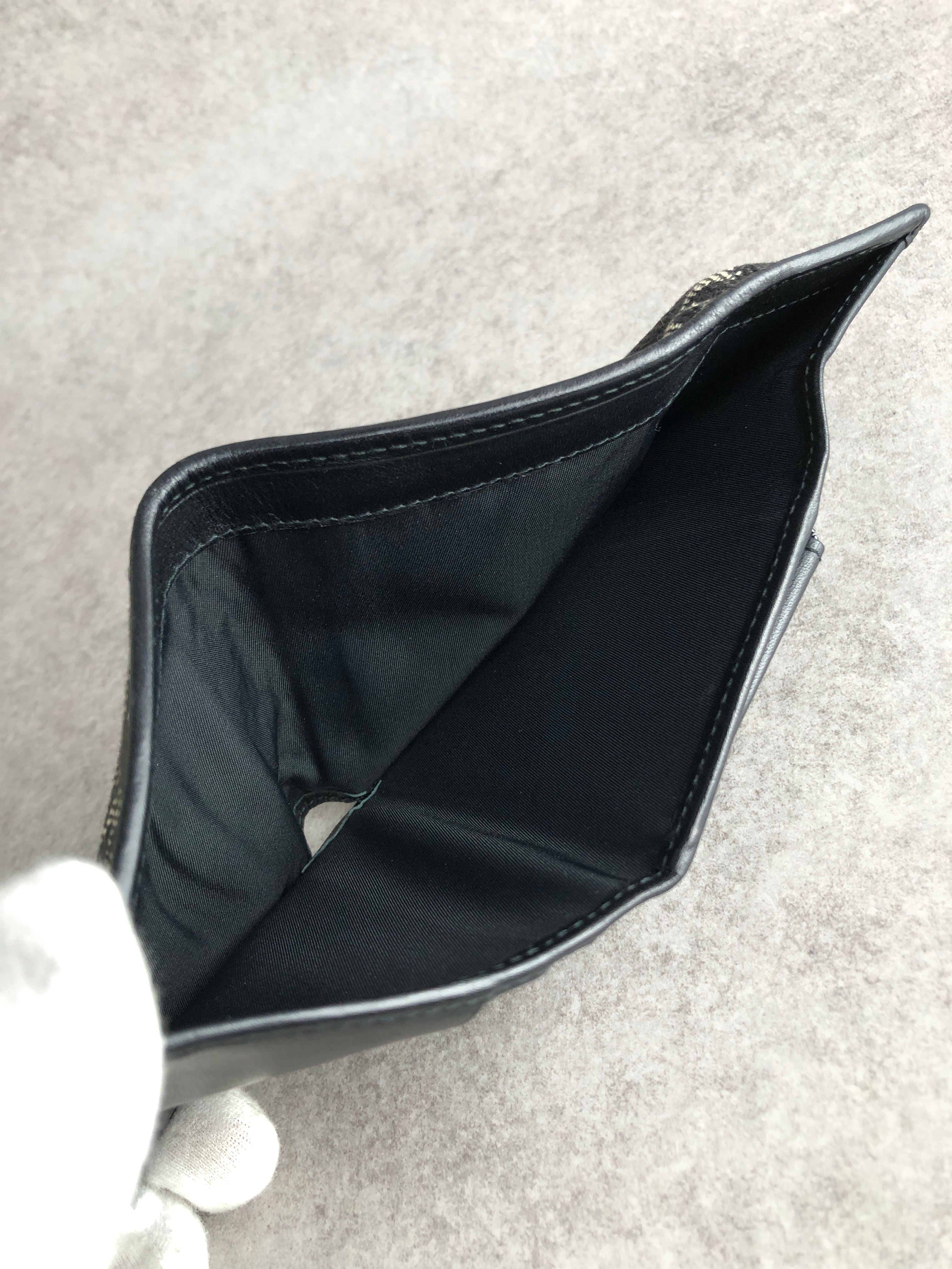 クリスチャンディオール　トロッターキャンバス　折財布　財布　ウォレット　ブラック 美品ꕥディオール 二つ折り財布 トロッター サドル コンパクト