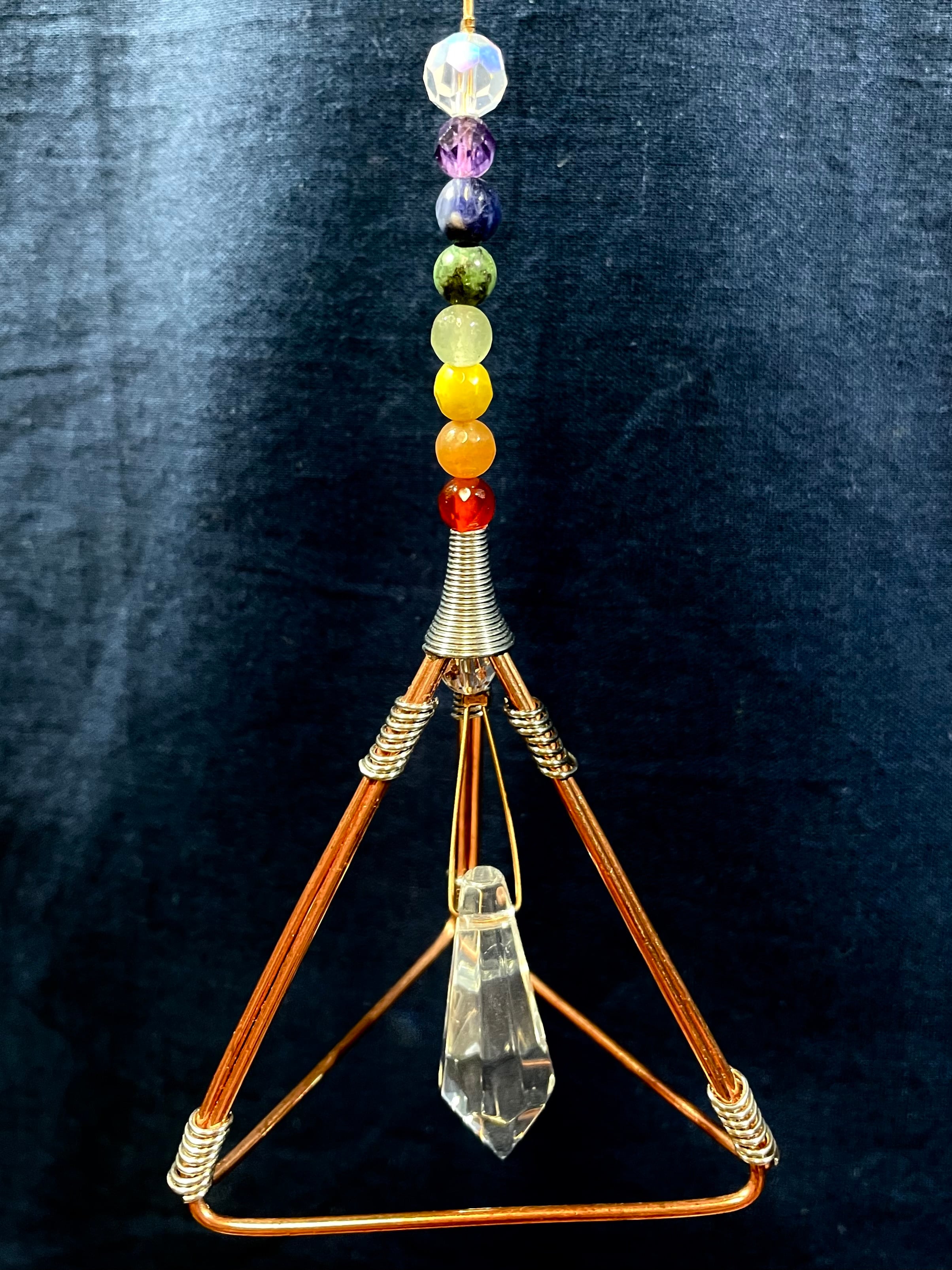 1) セドナ・ボルテックス「ピラミッド・ペンデュラム」A (チャクラ・天然石ビーズ)