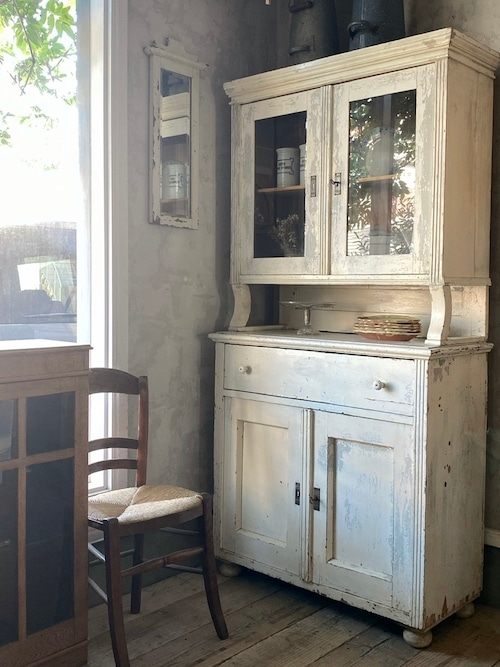 Painted Cupboard / White (A17-65)