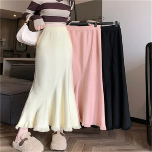 【送料無料】 ロングスカート 3色 マキシ丈 フレア Aライン ハイウエスト 伸縮性 ウエストゴム 厚手 ニット フリンジ かわいい 大人可愛い きれいめ カジュアル 大人 上品 おしゃれ お洒落 こなれ感 コンサバ系 ラフ 抜け感 レディライク ガーリー 無地 秋 冬 誕生日会 10代 20代 30代 40代 レディース 女性用 ママ服 デート お出かけ お呼ばれ 休日 アウトドア お茶会 女子会 授業参観 着回し 普段使い ファッション 体型カバー 定番 プチプラ 着痩せ ホワイト ブラック ピンク