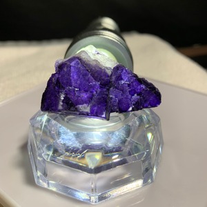 クラスター2. 濃いパープルフローライト