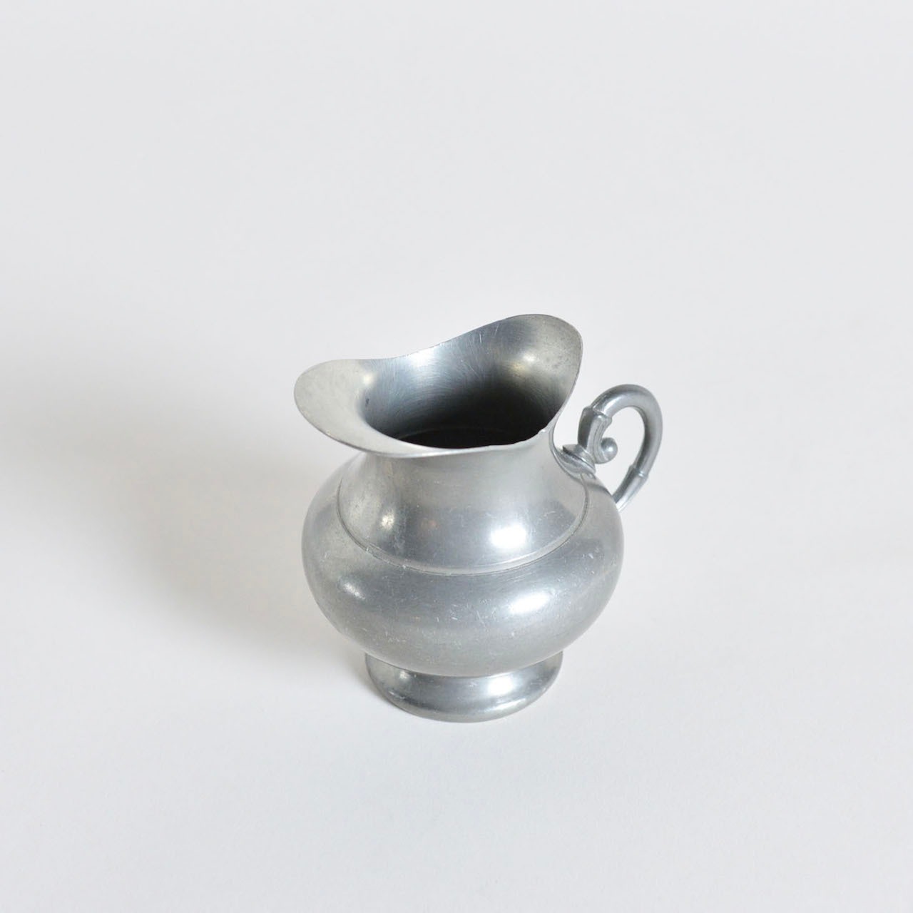 Pewter Milk Pot / ピューター ミルク ポット〈 ピッチャー / 花瓶 / フラワーベース / アンティーク / ヴィンテージ〉 SB2105-0012