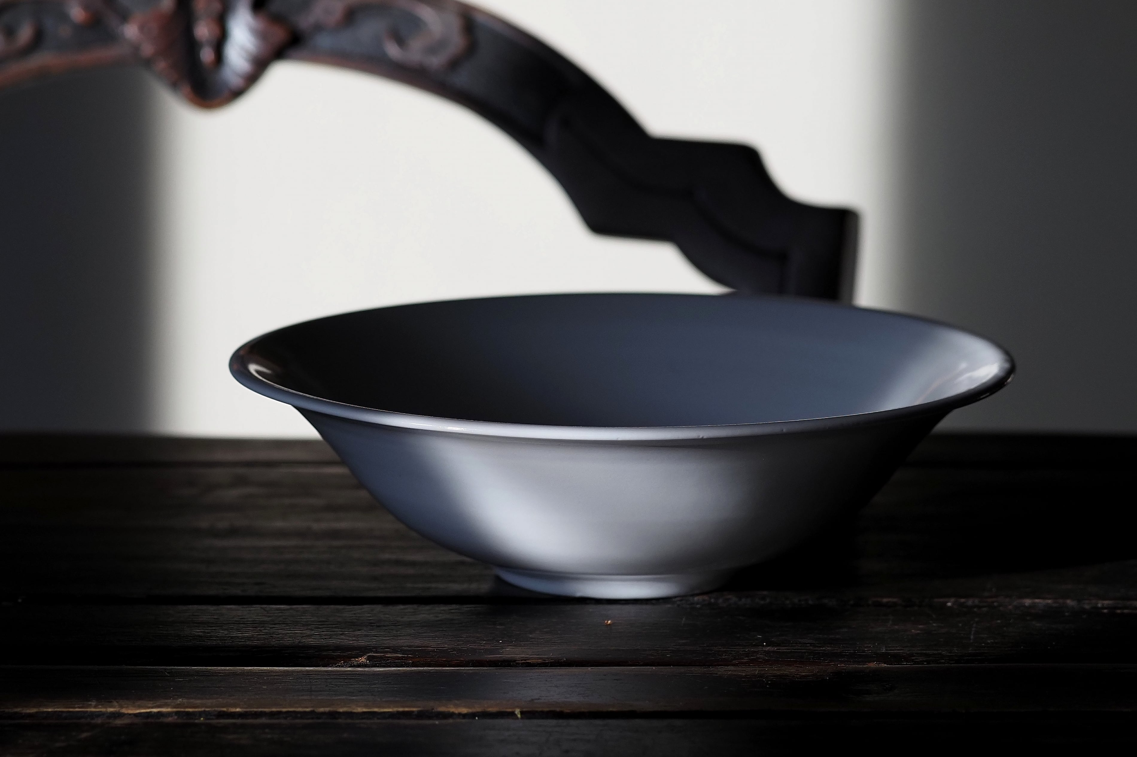 岡田直人 25.ふち反り浅鉢 | 陶屋なづな