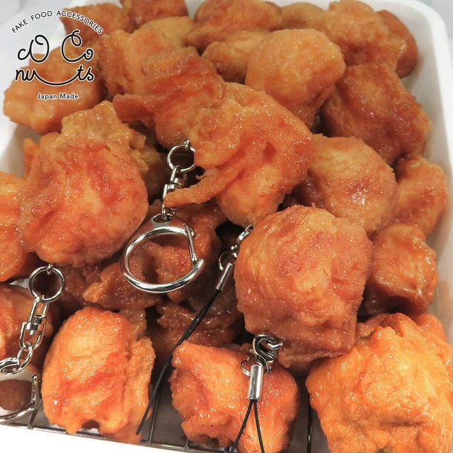 食べちゃいそうな から揚げ(皮付き) 食品サンプル キーホルダー ストラップ マグネット