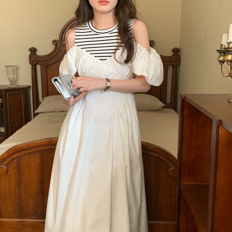 ワンピース レディース ロングワンピース ロング丈 ラウンドネック 半袖 パフスリーブ Aライン 切り替え ドッキング オフショルダー オフショル かわいい 大人可愛い きれいめ カジュアル 上品 エレガント おしゃれ 綺麗 モード系 おとな こなれ感 ラフ ラブリー キュート ガーリー ロマンチック 抜け感 存在感 ボーダー デート お出かけ 女子会 休日 リゾート 旅行 散歩 フリーサイズ ブラック ホワイト 春 夏 20代 30代 40代 韓国 韓国系 着回し 普段使い 体型カバー 楽ちん 送料無料