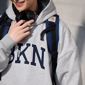 カレッジスタイルレターフーディー　1013