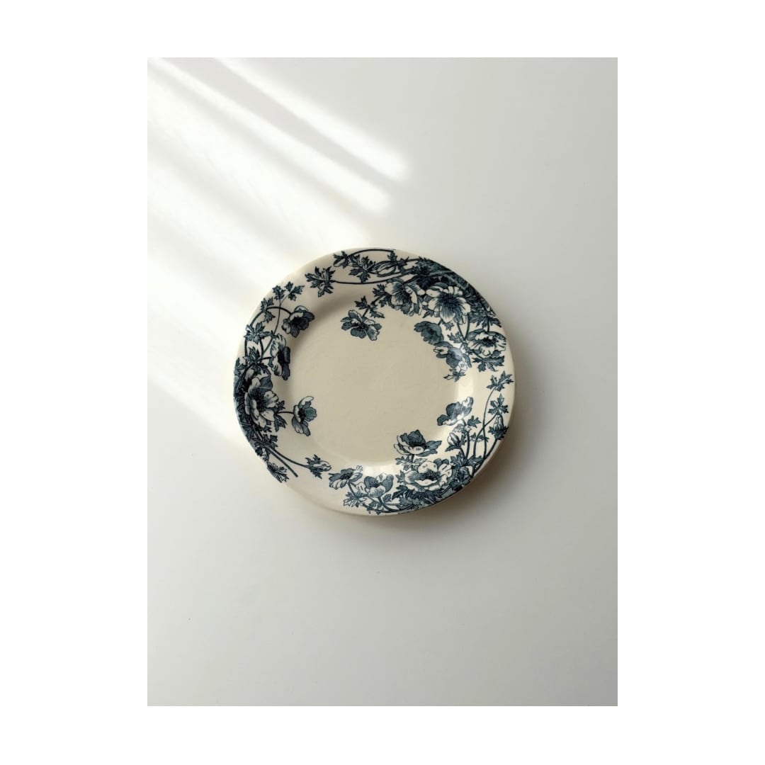Gien ジアン / “ANEMONES” 愛らしいアネモネのデザートプレート a