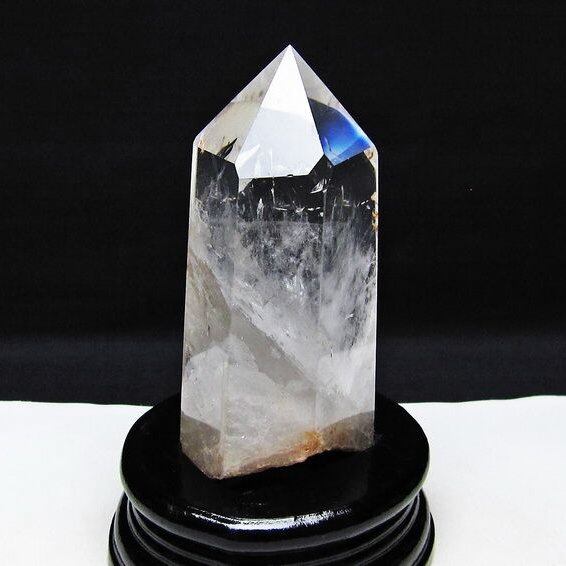 水晶 六角柱 虹入り 水晶 ポイント 台座付属 置物 原石 一点物 152-4496