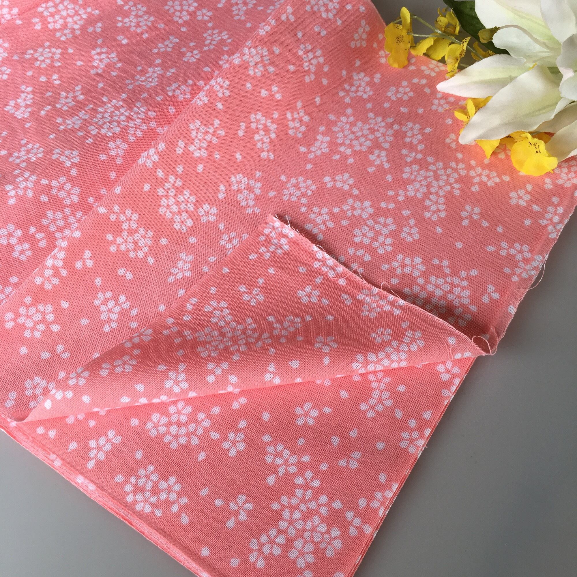 【有松絞り】赤とんぼ、うちわ柄、帯めだか♡ 居敷き当て、肩当て有り 有松絞り】赤とんぼ、うちわ柄、帯めだか♡ 居敷き当て、肩当て有り