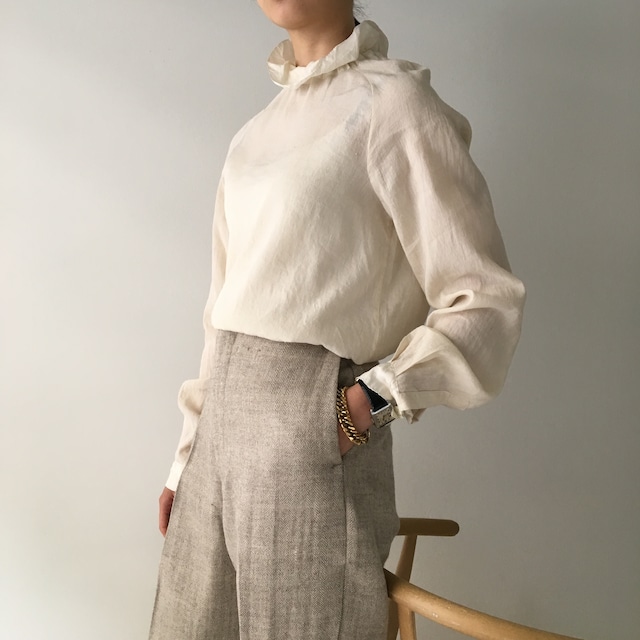 High neck gather blouse "Natural white(linen & silk)"