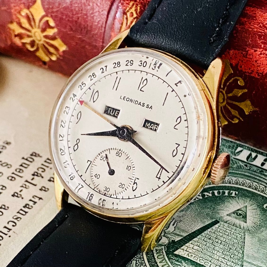 【高級時計 レオニダス】LEONIDAS SA スモセコ トリプルカレンダー 手巻き 1950年代製 メンズ レディース ビンテージ アナログ 腕時計  | reoreohouse powered by BASE