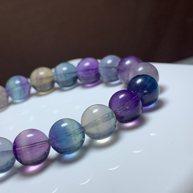 13.透明度高☆美グラデーションフローライト・ブレスレット