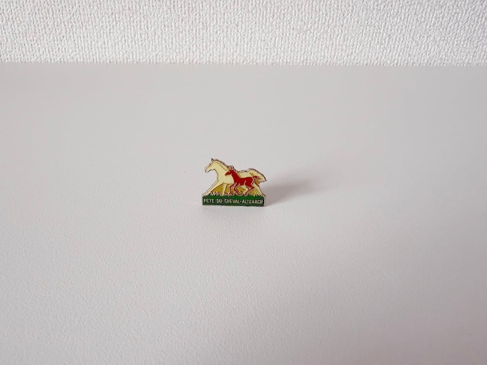 【FRANCE】馬祭の記念のピンズ / Commemorative pin for the Horse Festival