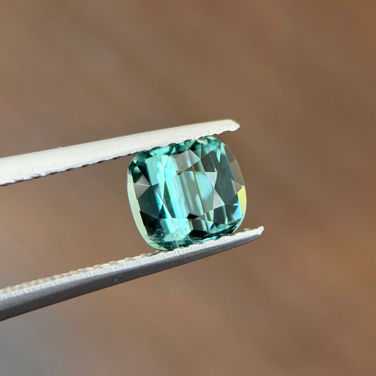 新春企画 [5] トルマリン 5.8x6.2mm, 1.13ct, アフガニスタン産