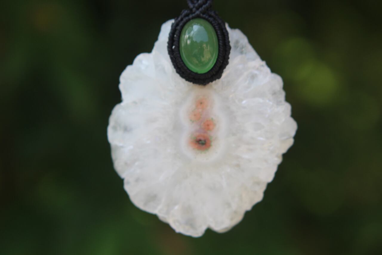 Solar Quartz & Serpentine micro macrame woody pendant