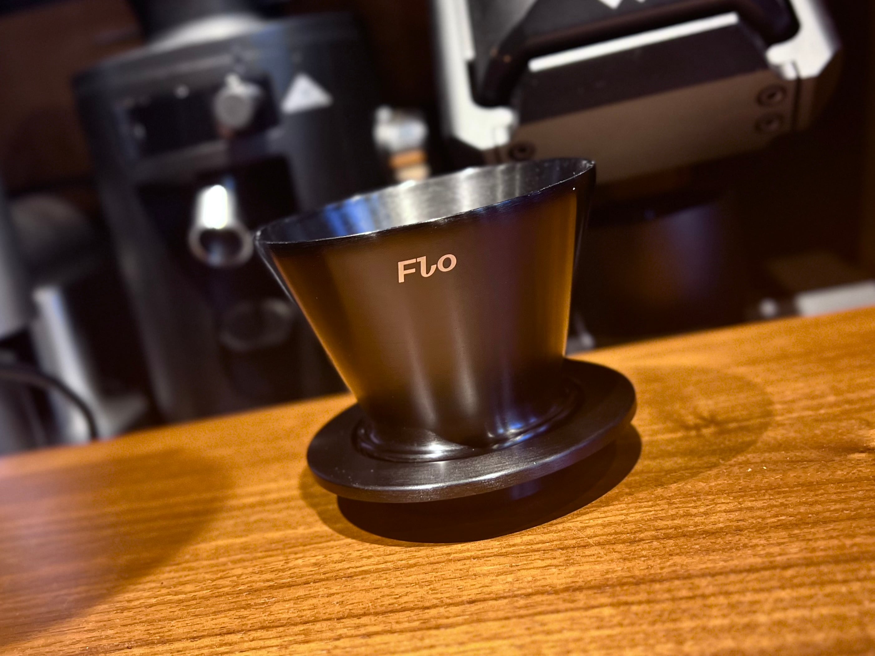 Varia x Kurasu Kyoto FLO Dripper Black | COFFEE LAB KOMAMEYA