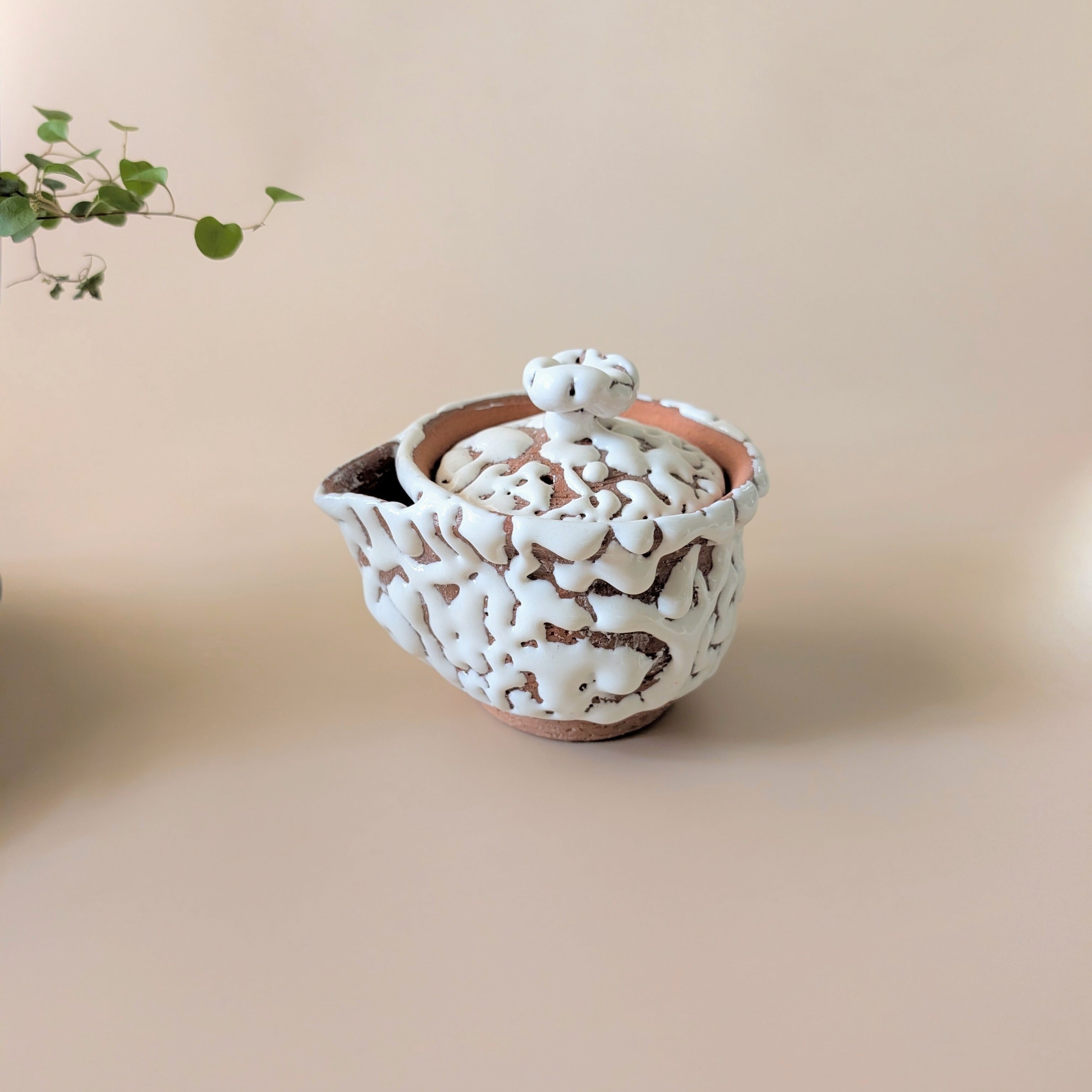 菓子器　萩の絵　茶道具 萩焼】 4寸 蓋つき片口 12cm （白釉 鬼萩） 湯冷まし 酒器 茶道具 | PAY ID