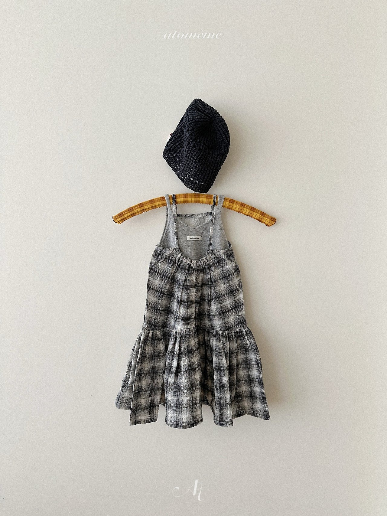 [atomeme] Linen Sleeveless / [아토메메] 린넨니트나시