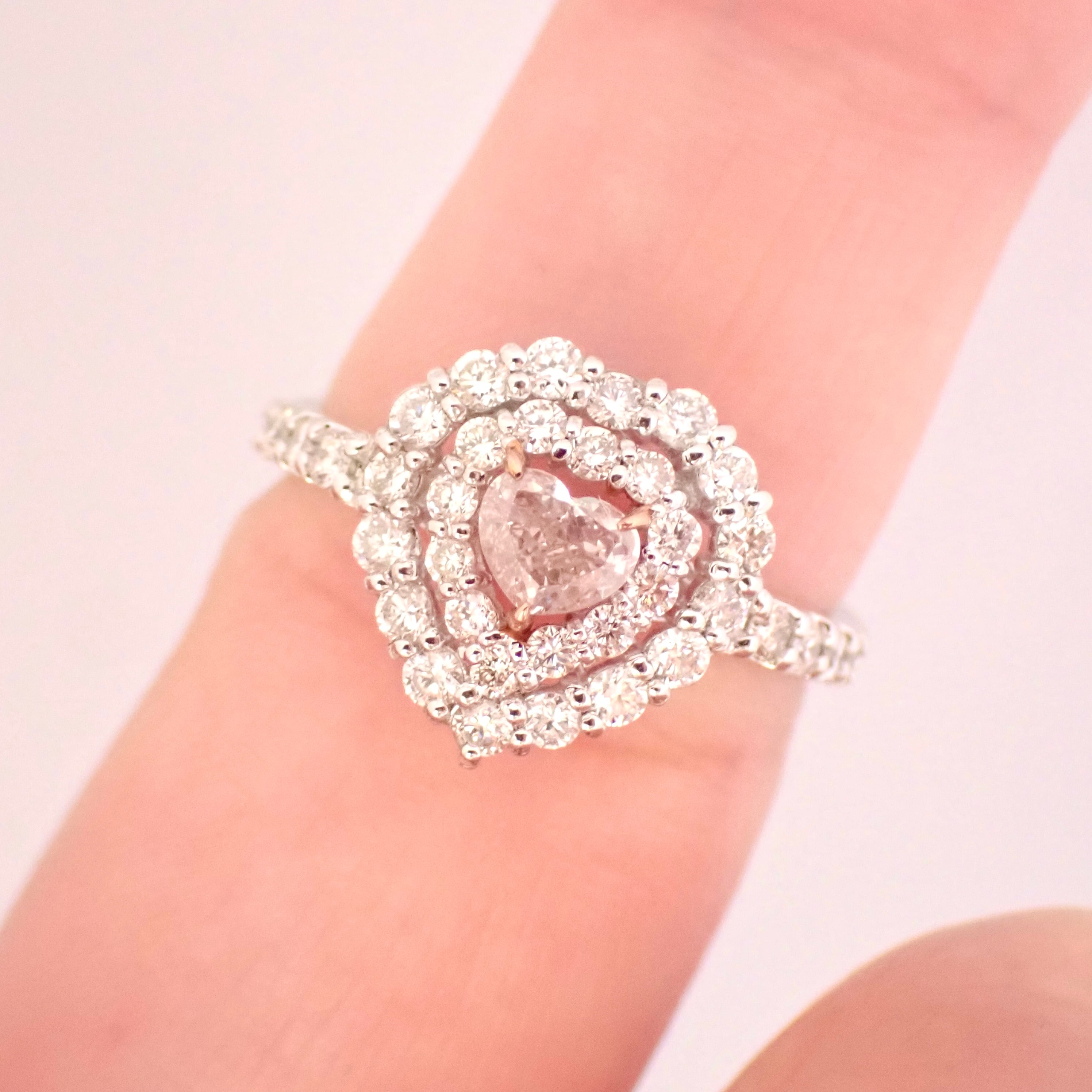 【Made in Japan】Pt950 K18 ゴールド プラチナ 0.30ct Fancy Light Brownish Pink Heart  Shape Halo Ring ピンクダイヤ リング 天然ダイヤ ダイヤモンドリング 0.69ct ハートシェイプダイヤモンド