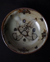 小鉢　鉄絵草花文　明石朴景描　/　香川