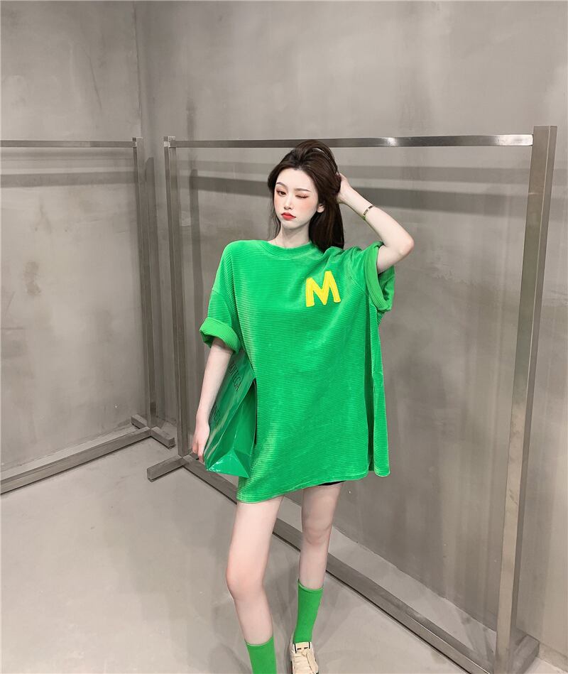 Tシャツ シャツ ルーズベルベットスプリングホワイトトップス 春物 ブラックストロベリース16970399930