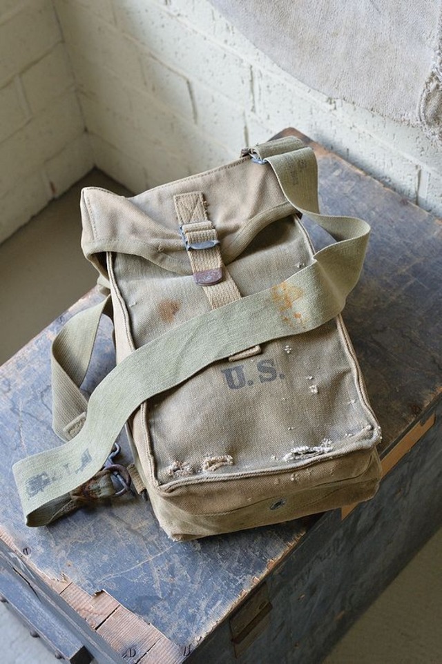Vintage M-1 Ammunition carrying bag 1943