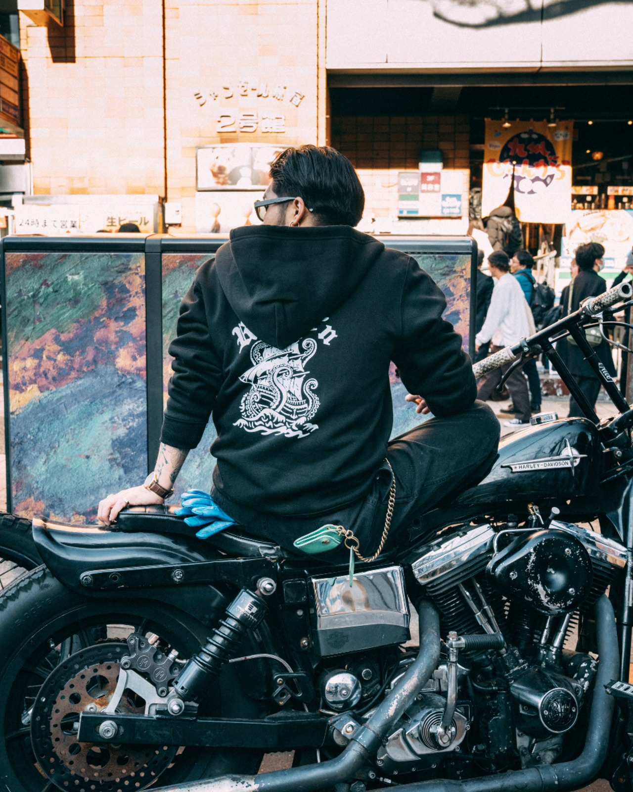 KRAKEN BLACK ZIP HOODIE