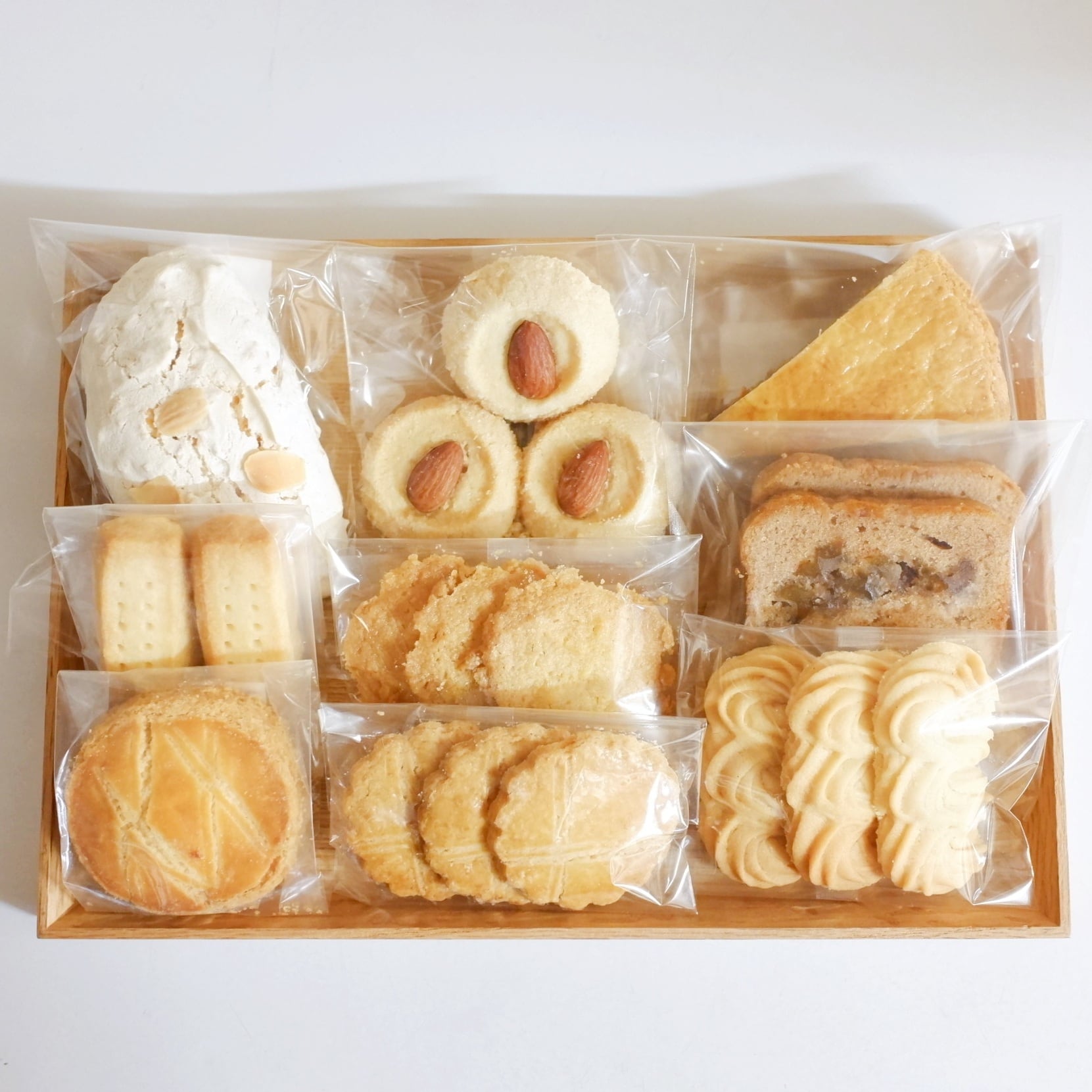 冬の焼き菓子ボックス | 珈琲とお菓子 つぐみ