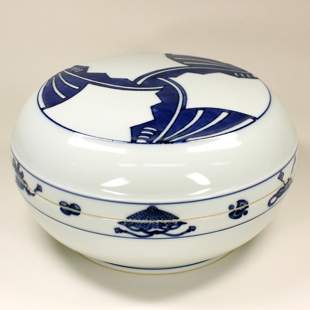 先代 眞葛香斎 作　末広つなぎ喰籠　久田宗匠好み 箱書付