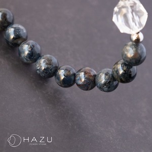 チャンスを掴む蒼と金の輝き［ブルーピーターサイト／ルチルクォーツ／水晶］