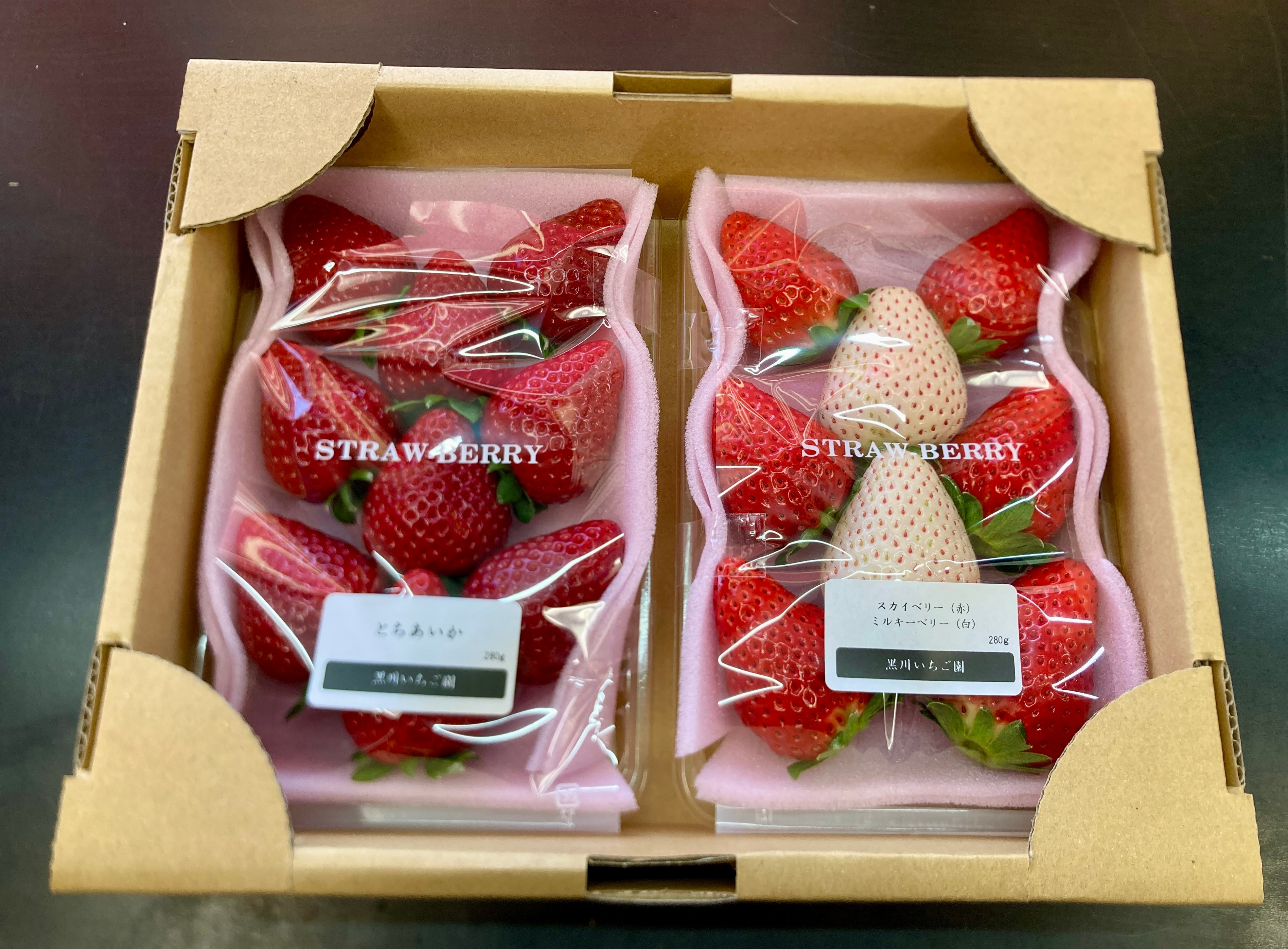 かわいやいちごページ☺︎ いちご🍓🍓🍓 • • #イラスト#日系插畫#少女漫畫#mangaart