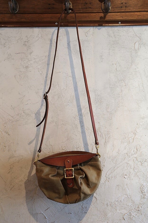VASCO(ヴァスコ)～CAS BAG OLIVE～ | Amboy