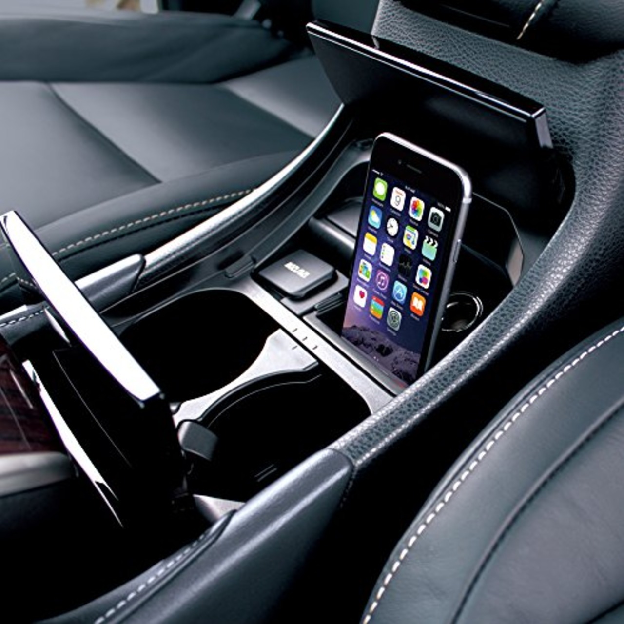 槌屋ヤック(Tsuchiya Yac) 車種専用品 トヨタ 60系 ハリアー 専用 増設ソケット コンソール 電源BOX 長さ17.6×幅13.2cm SY-HR2