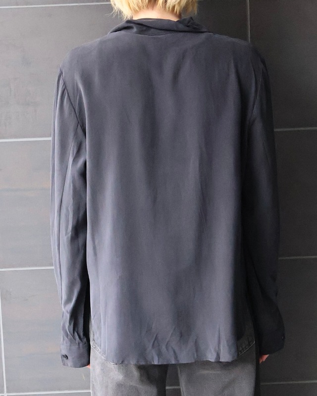 collar detail shirt