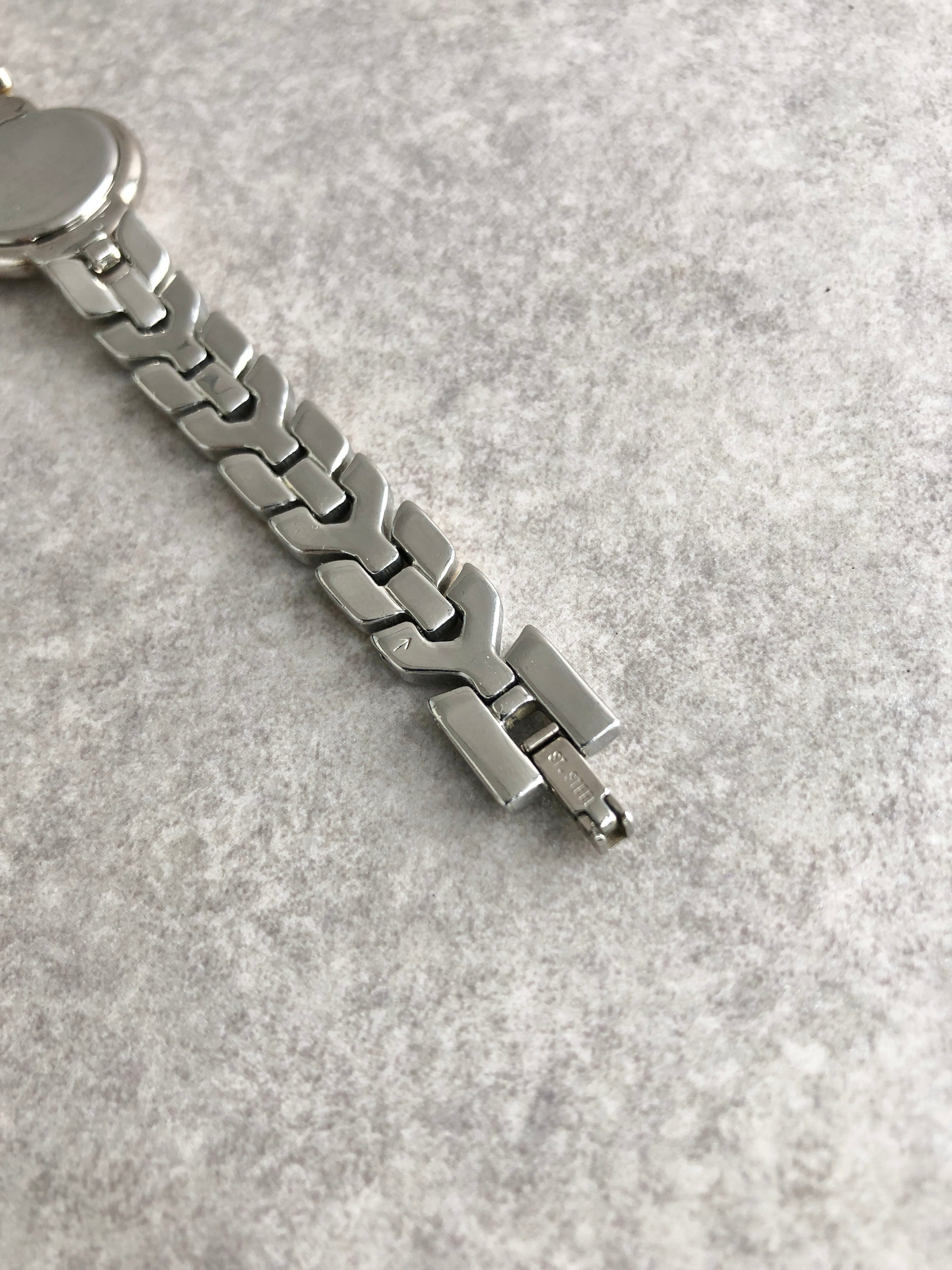 SAINT LAURENT イヴ・サンローラン　腕時計　ローマ Yves Saint Laurent イヴ・サンローラン 腕時計 シルバー×ゴールド